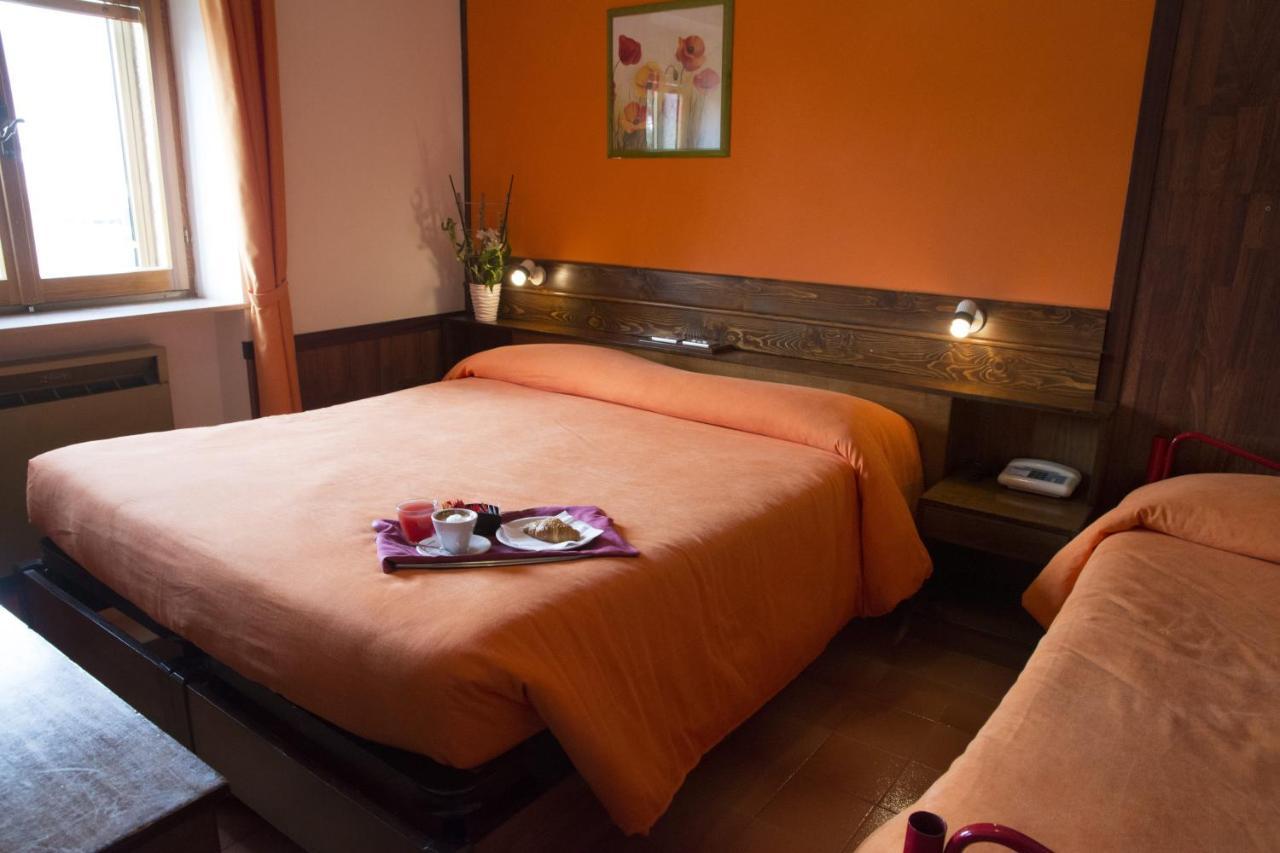 Hotel Caldora Rocca di Mezzo Esterno foto