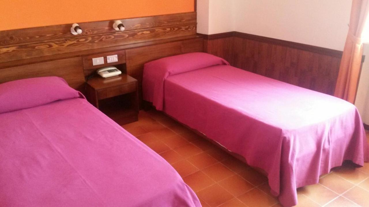 Hotel Caldora Rocca di Mezzo Esterno foto