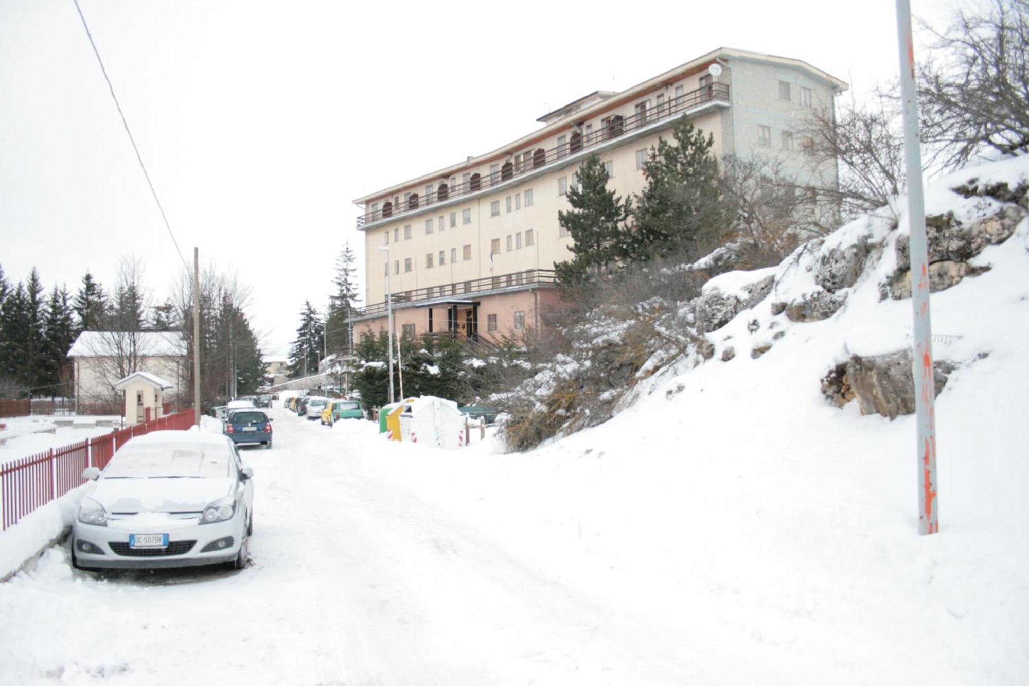 Hotel Caldora Rocca di Mezzo Esterno foto