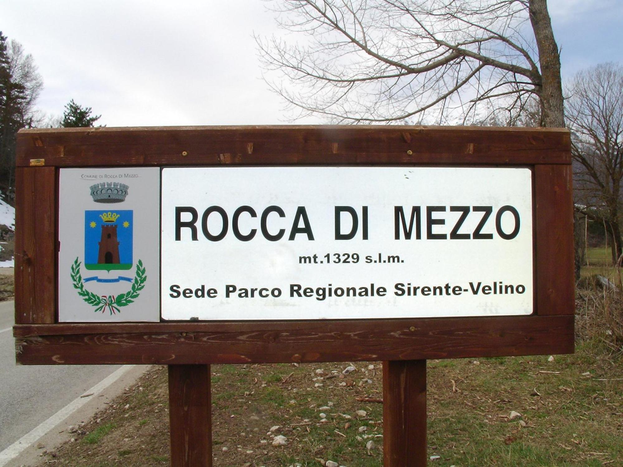 Hotel Caldora Rocca di Mezzo Esterno foto