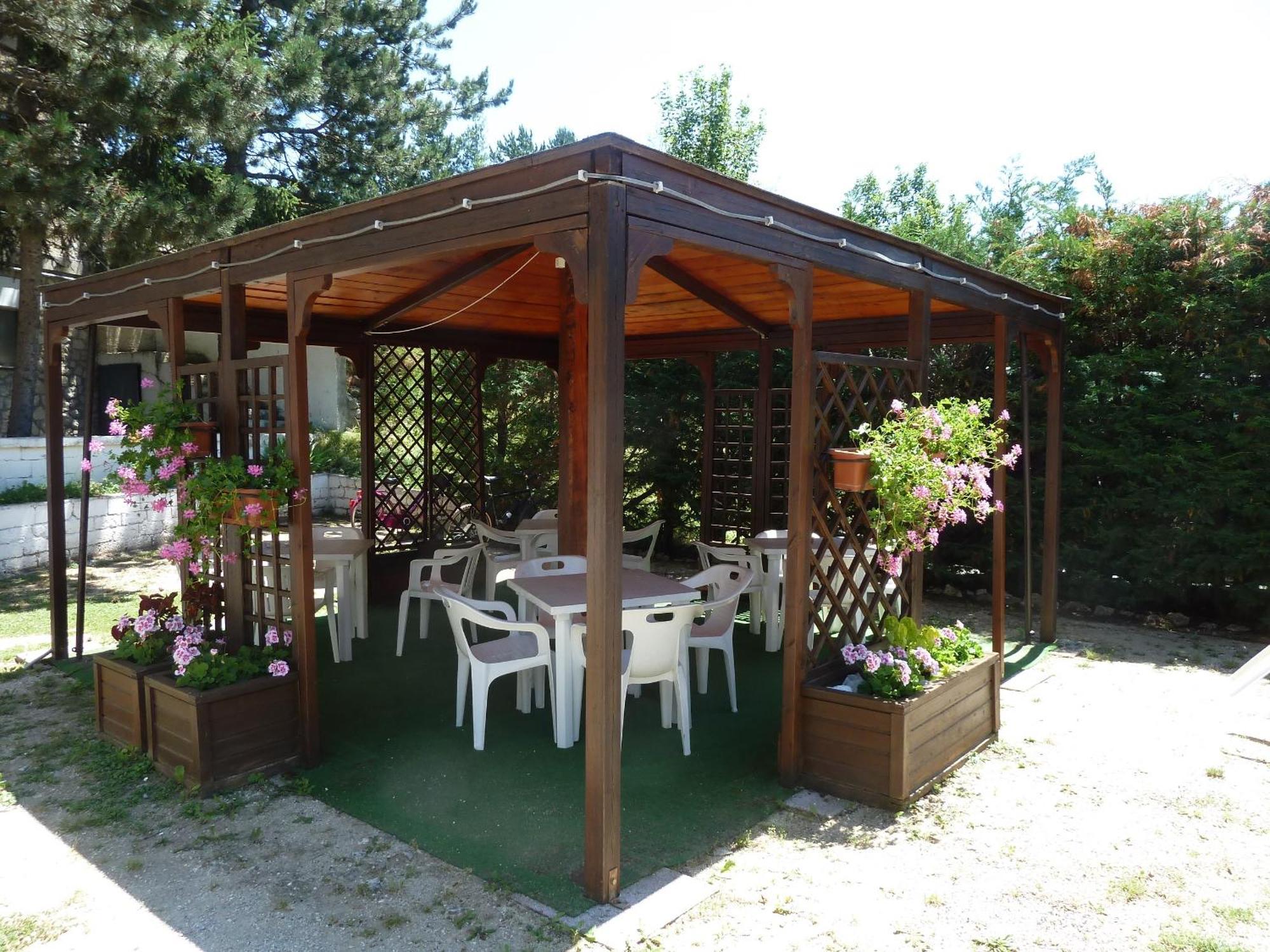 Hotel Caldora Rocca di Mezzo Esterno foto